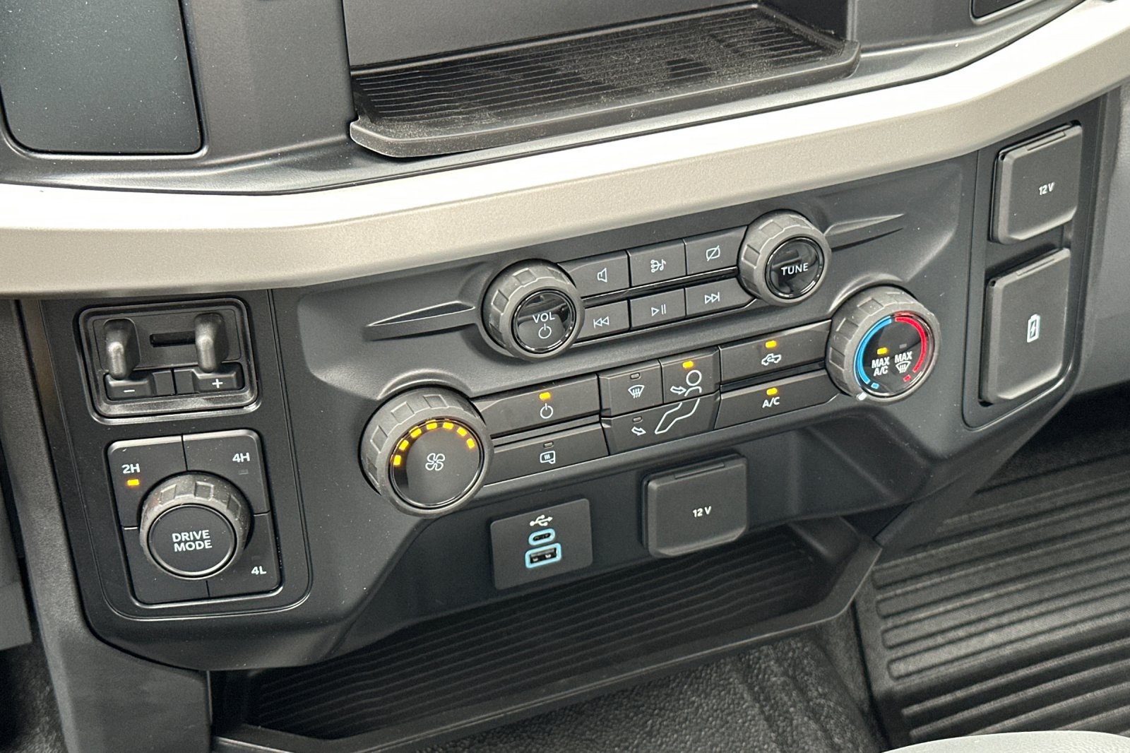 2024 Ford F-450 XL photo 17