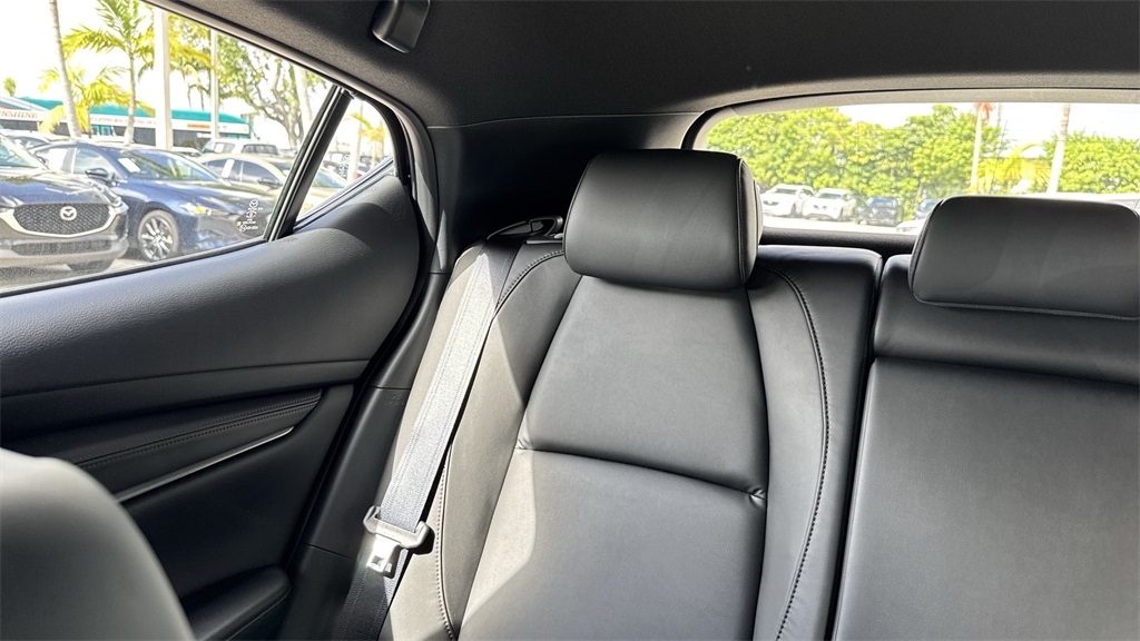 2025 Mazda Mazda3 Hatchback 2.5 Select Sport photo 17