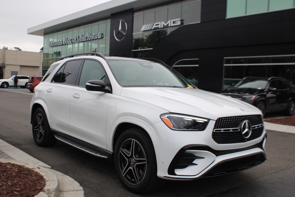 2025 Mercedes Benz GLE 450 4MATIC photo 2