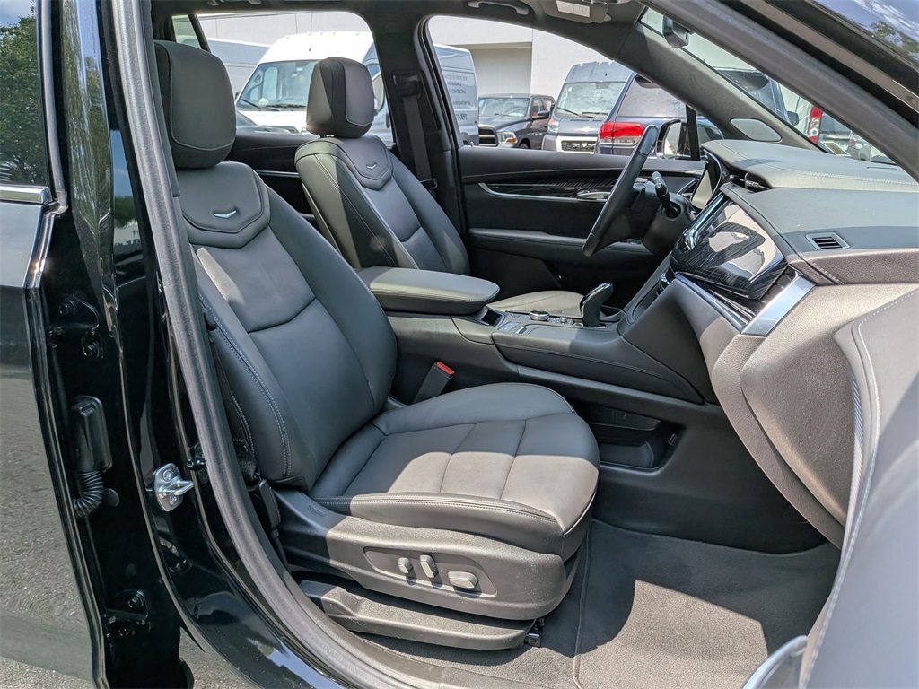 2024 Cadillac XT6 Premium Luxury photo 29