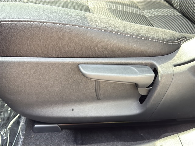2025 Mazda CX-50 2.5 Select photo 29