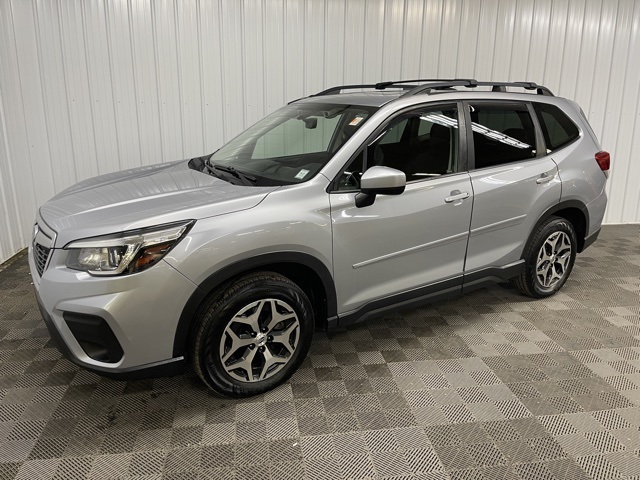 2020 Subaru Forester Premium photo 8