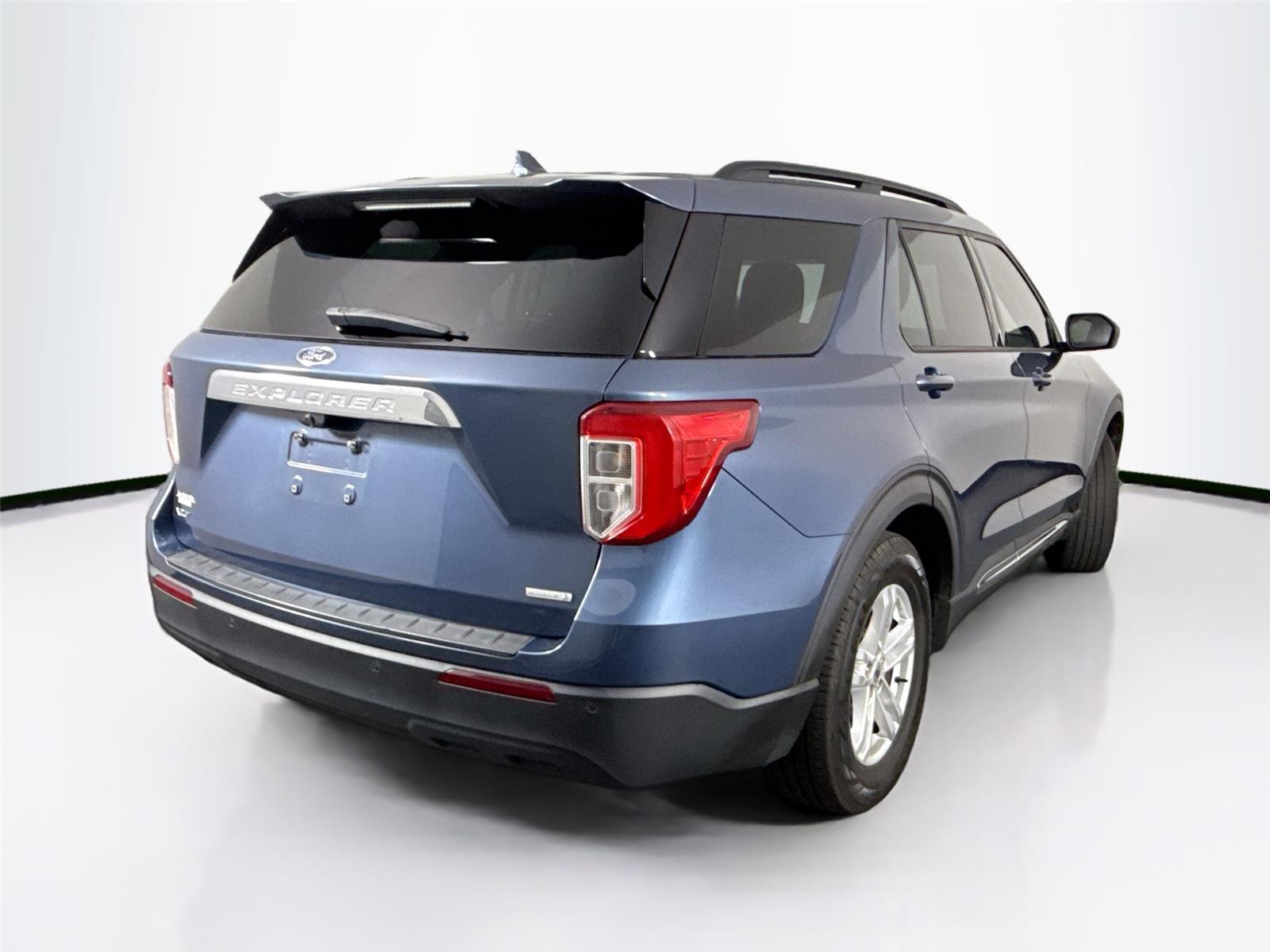 2020 Ford Explorer XLT photo 3