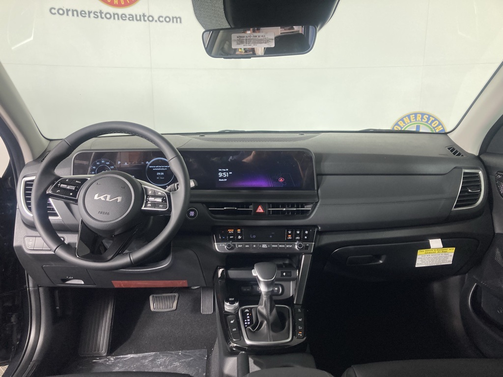 2026 Kia Seltos EX photo 5