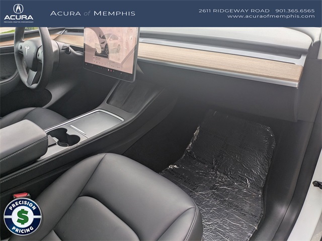 2024 Tesla Model Y Standard Range photo 23