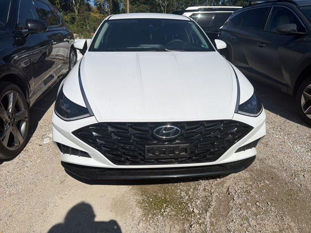 2022 Hyundai Sonata Hybrid Limited photo 3