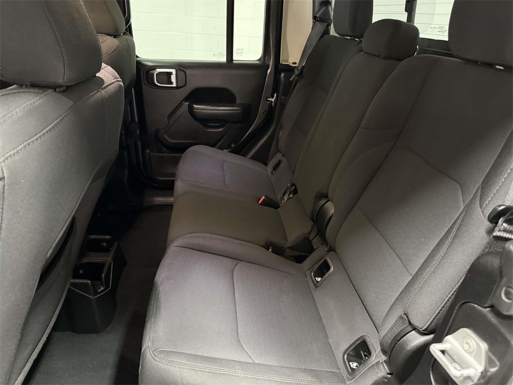 2023 Jeep Gladiator Sport photo 26