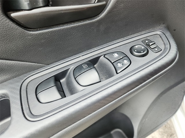 2024 Nissan Versa 1.6 S photo 27