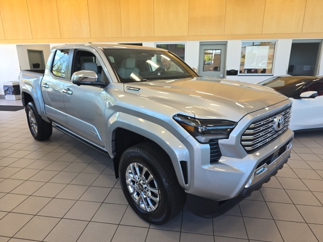 2025 Toyota Tacoma Limited photo 2