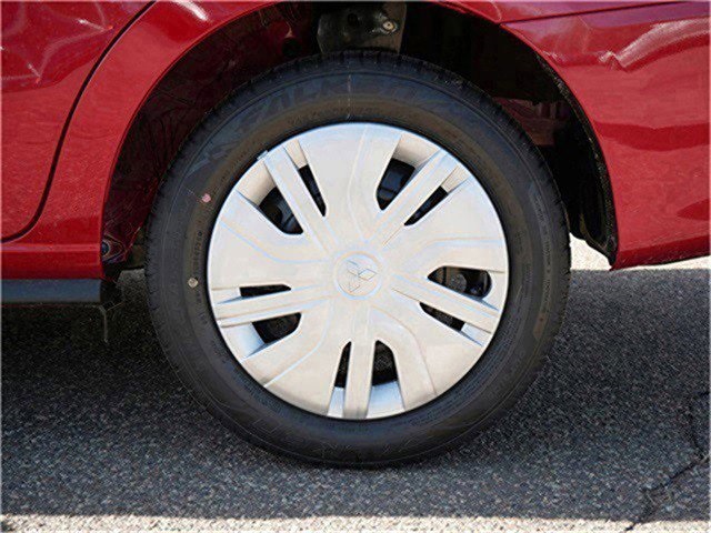 2024 Mitsubishi Mirage G4 ES photo 2