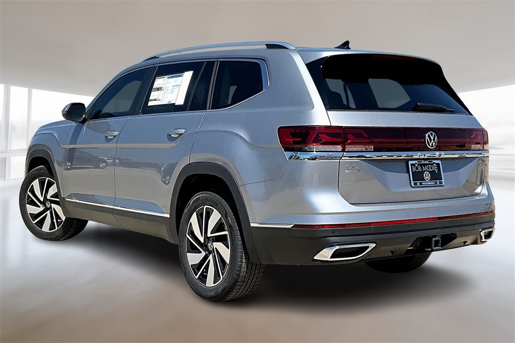 2025 Volkswagen Atlas SEL photo 3