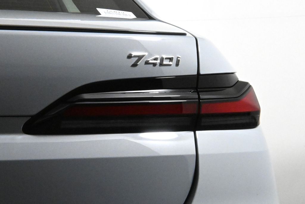 2026 Bmw 740i xDrive photo 13