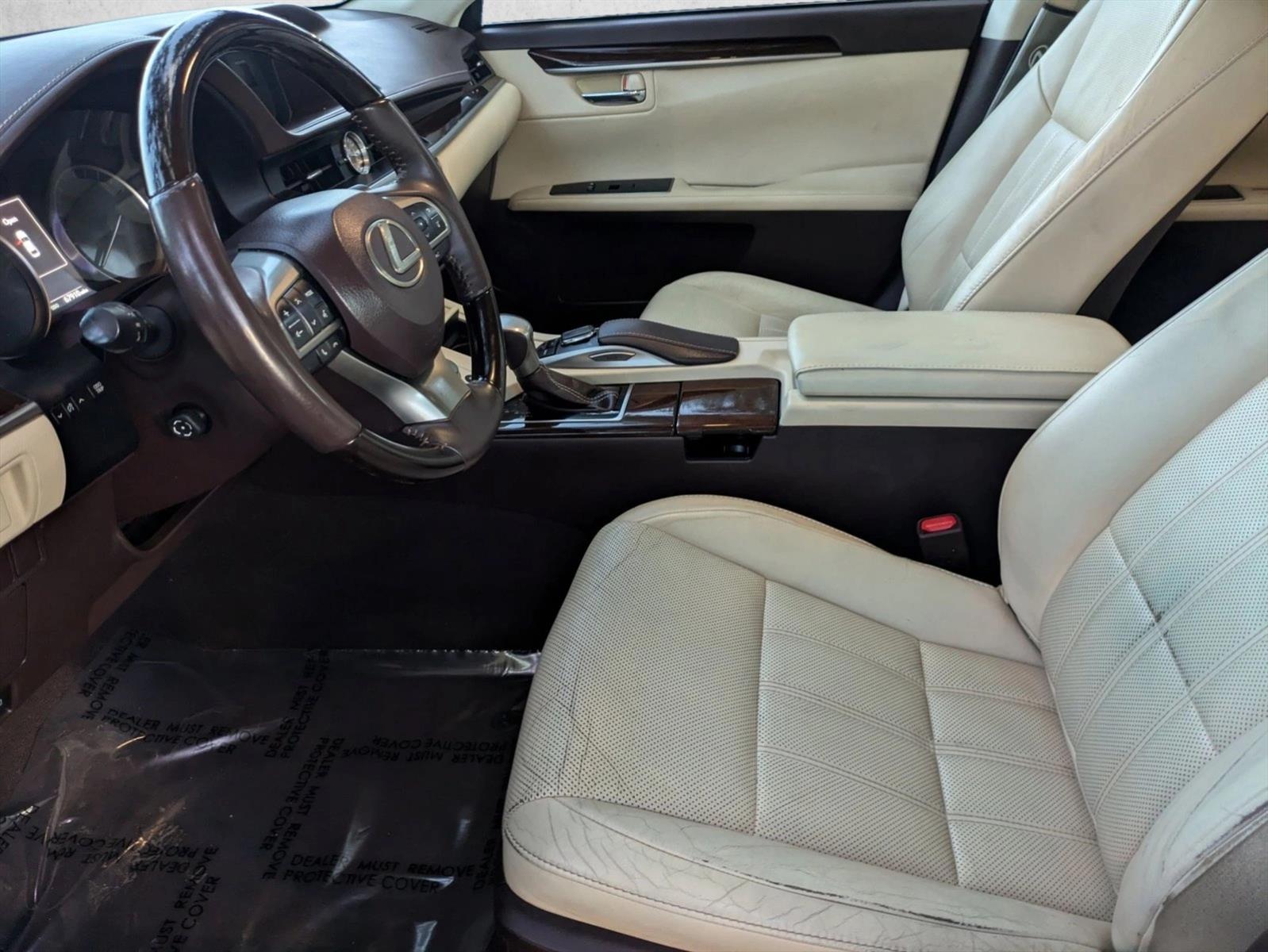 2017 Lexus ES 350 photo 15