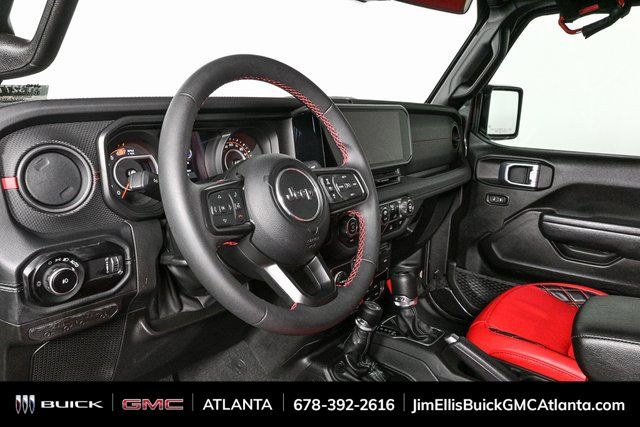 2024 Jeep Wrangler Rubicon photo 4