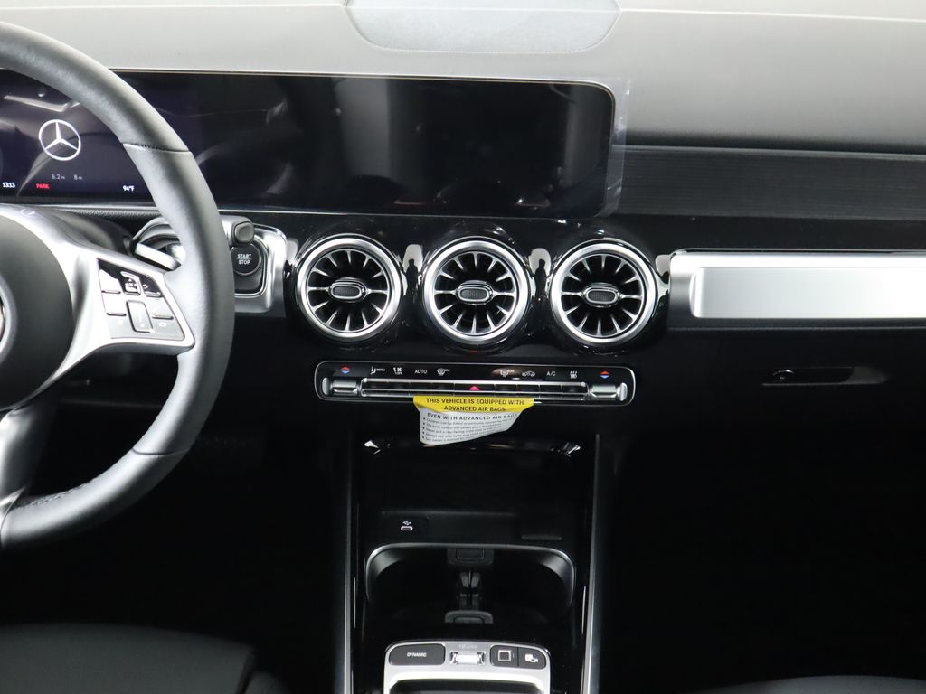 2025 Mercedes Benz EQB photo 10