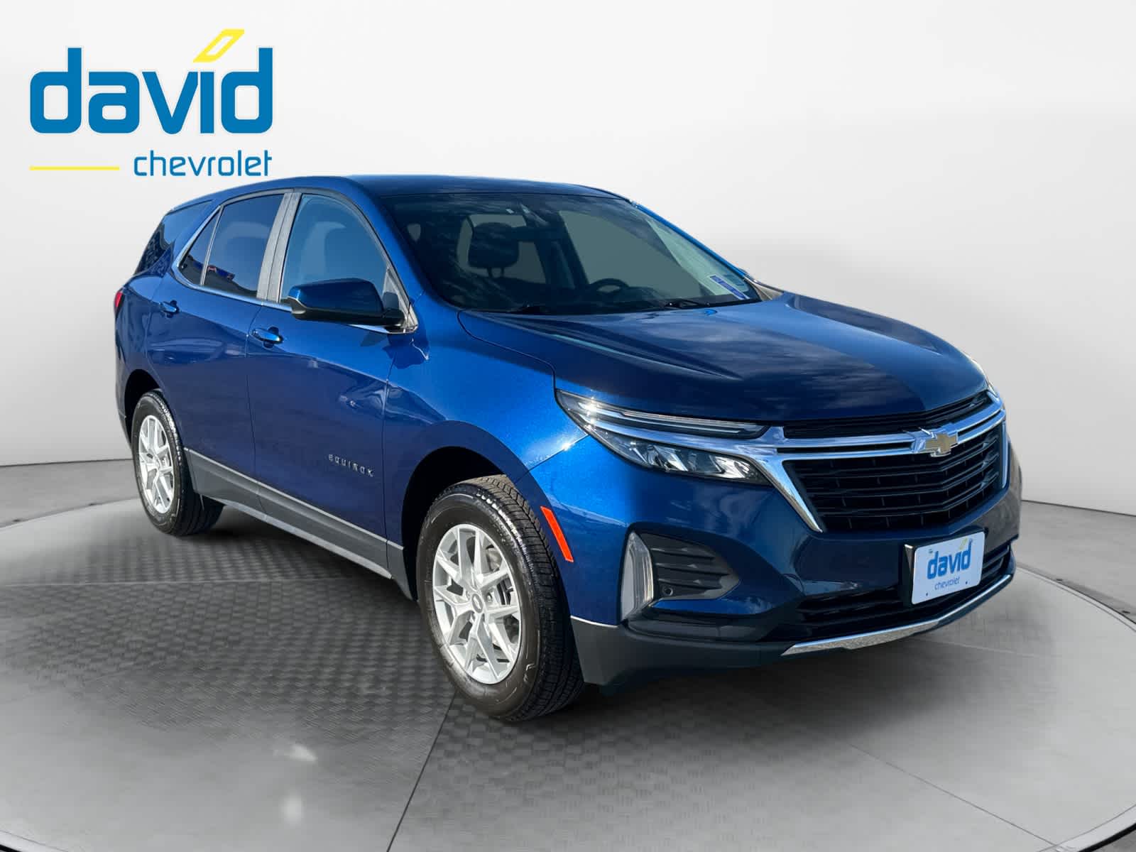2023 Chevrolet Equinox LT photo 3