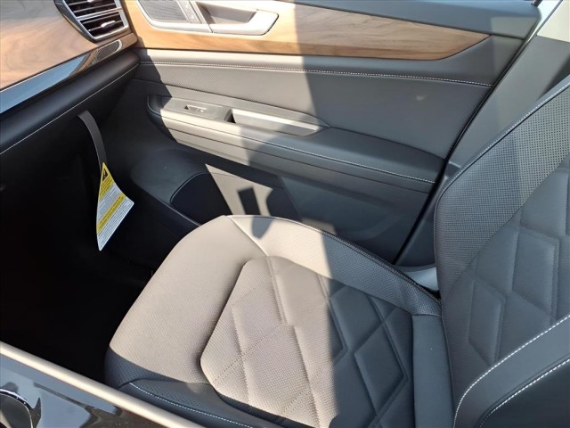 2026 Volkswagen Atlas SE Technology photo 17