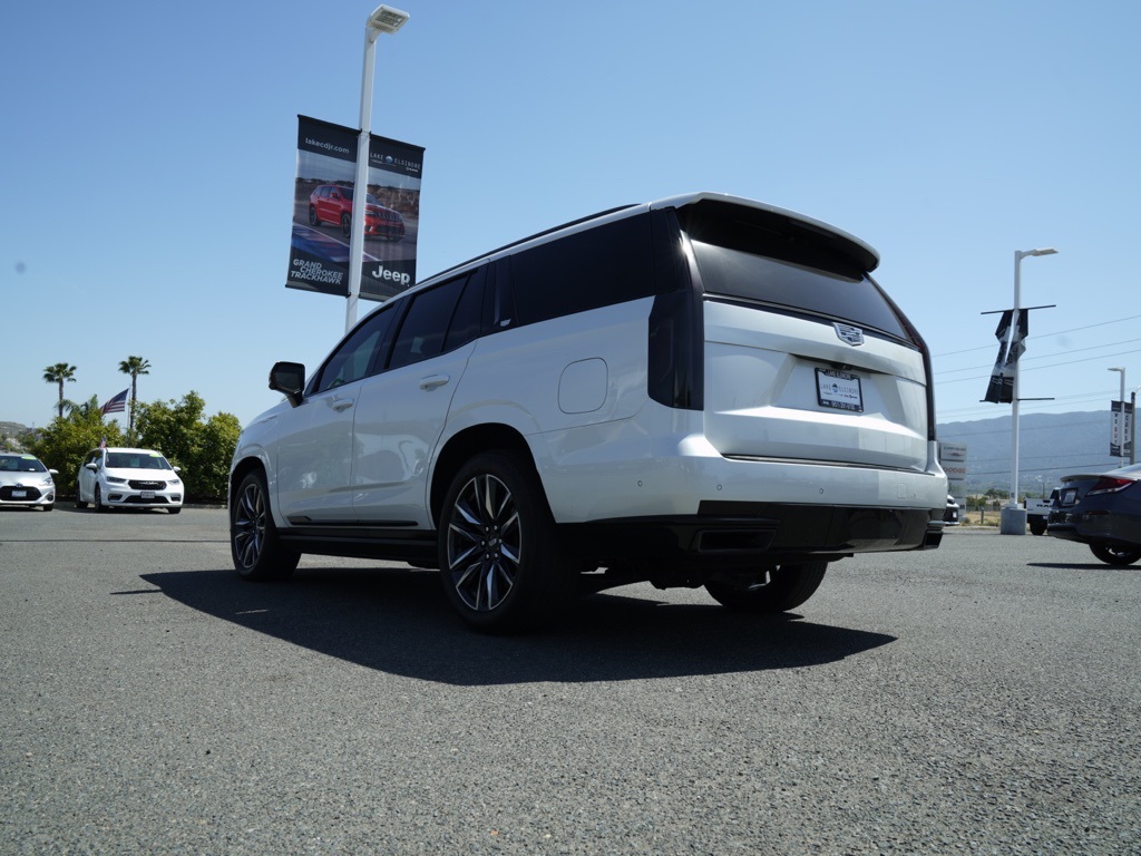 2021 Cadillac Escalade Sport Platinum photo 2