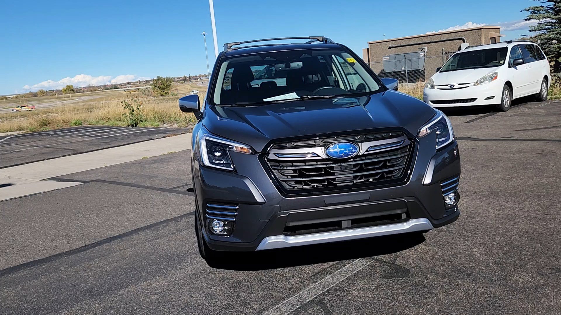 2023 Subaru Forester Touring photo 3
