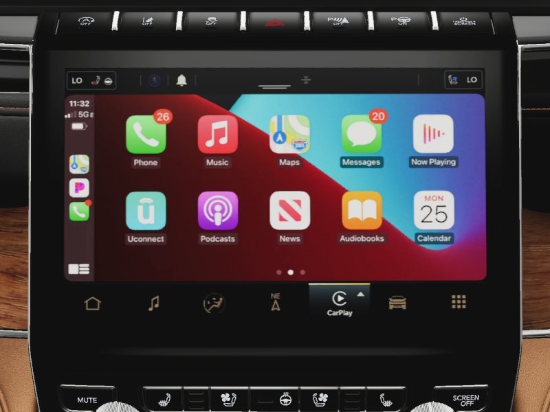 2025 Jeep Grand Cherokee Summit photo 18