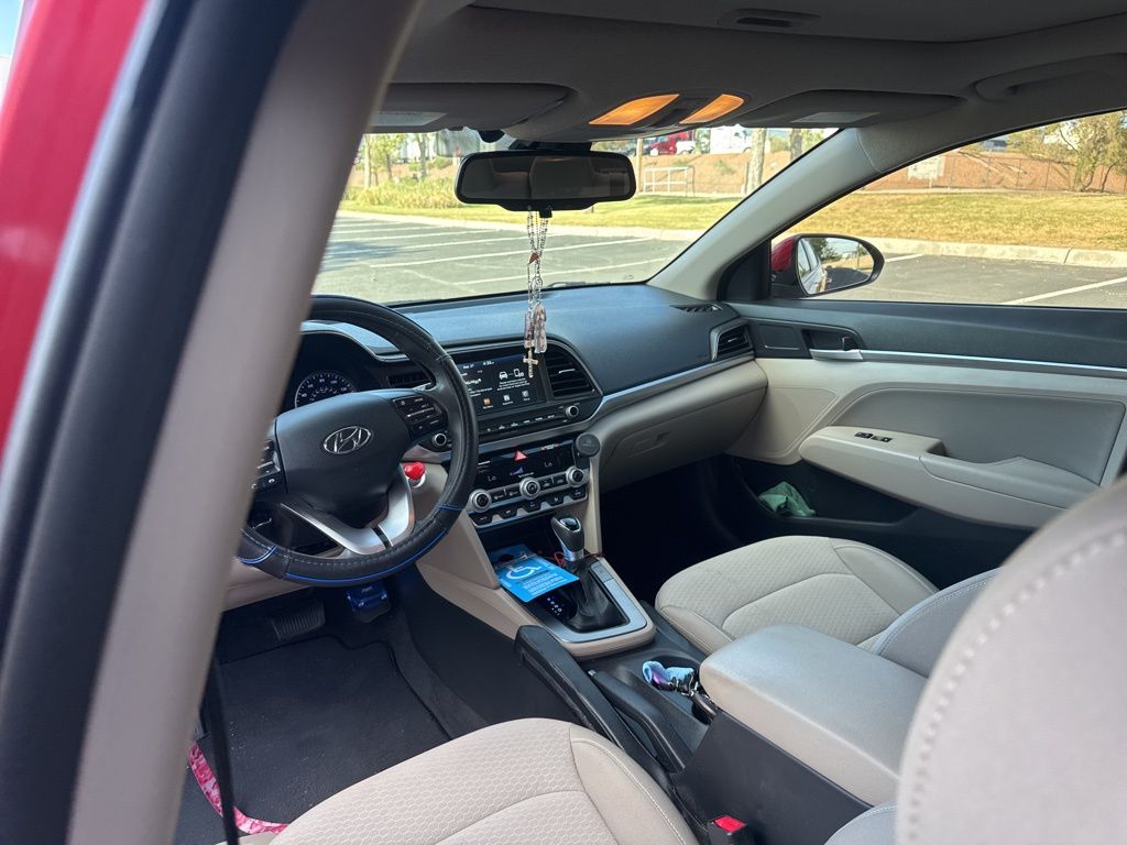 2020 Hyundai Elantra Value Edition photo 9