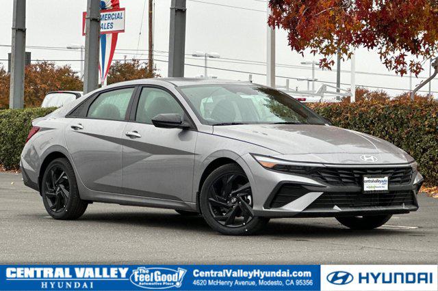 2026 Hyundai Elantra SEL's photo