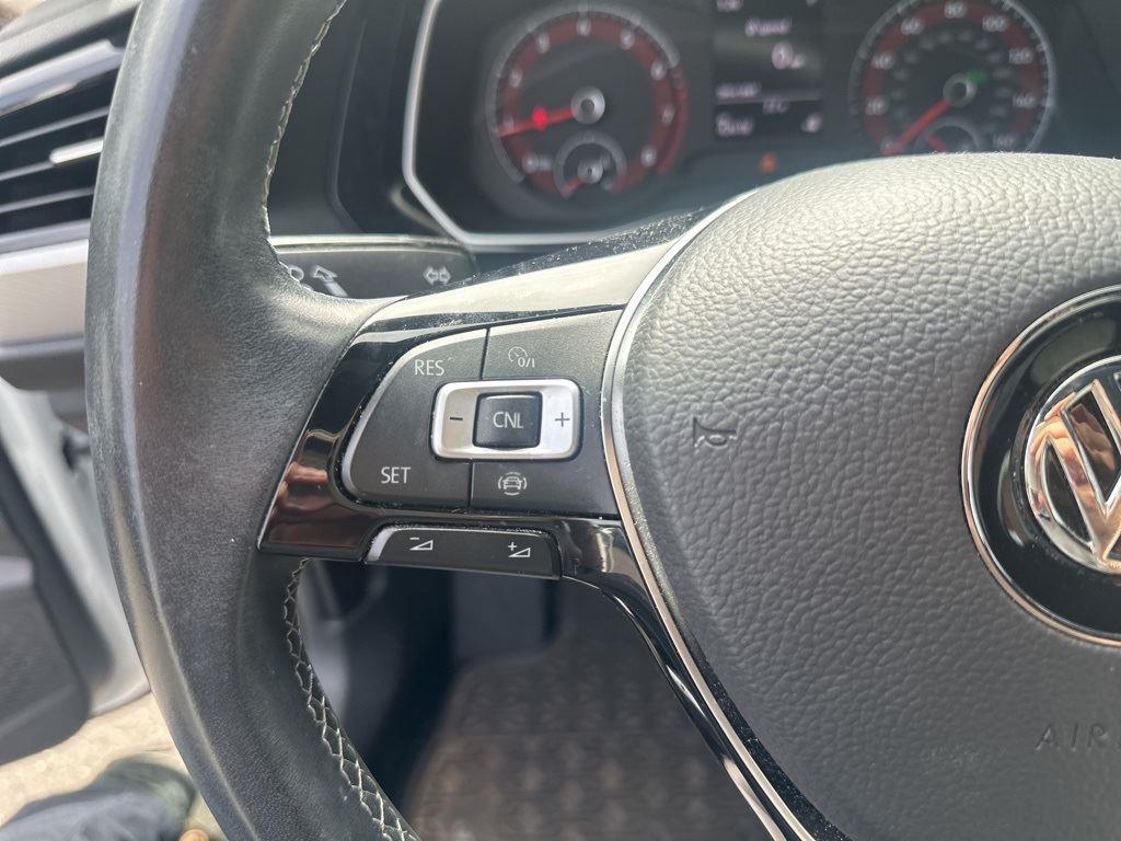 2019 Volkswagen Jetta R-Line photo 11
