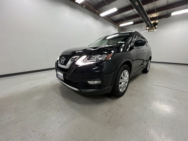 2017 Nissan Rogue S photo 4