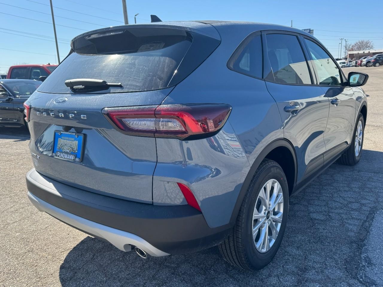 2025 Ford Escape Active photo 3