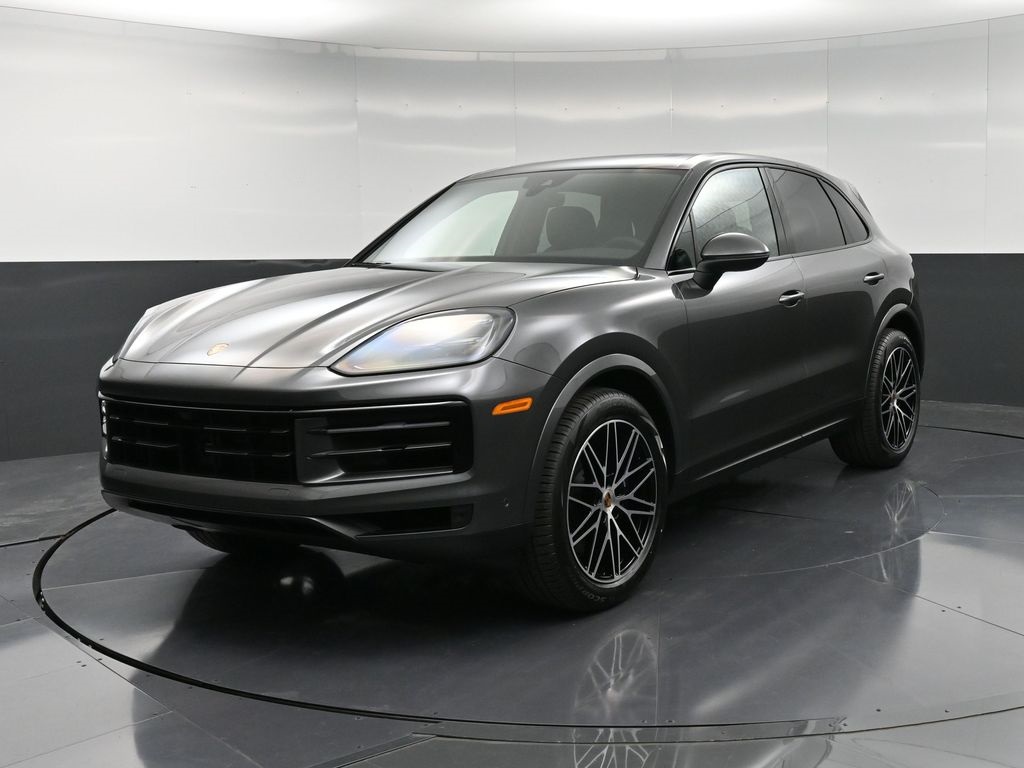 2026 Porsche Cayenne photo 3