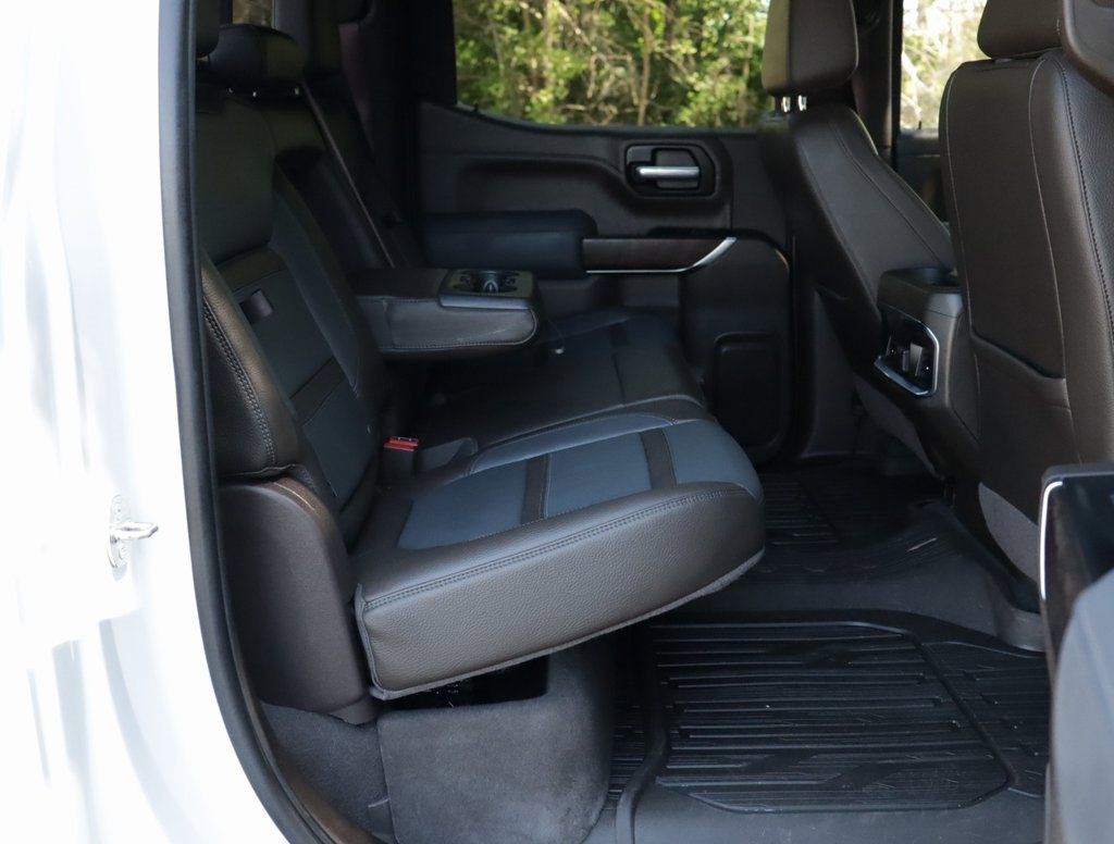 Used 2022 White Frost Tricoat GMC Denali image 33