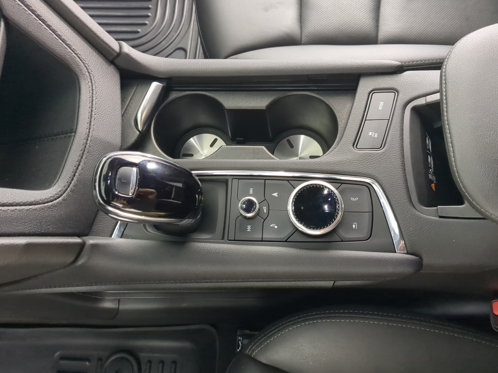 2023 Cadillac XT5 Sport photo 10