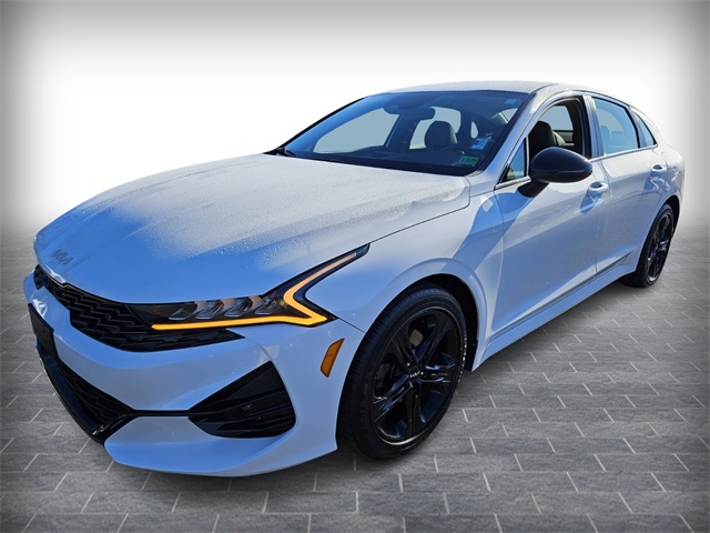 2022 Kia K5 GT-Line photo 3