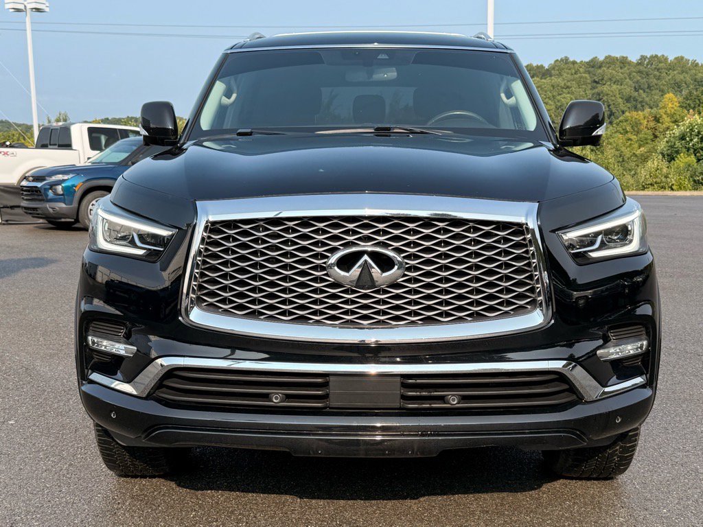 2019 Infiniti QX80 Luxe photo 6