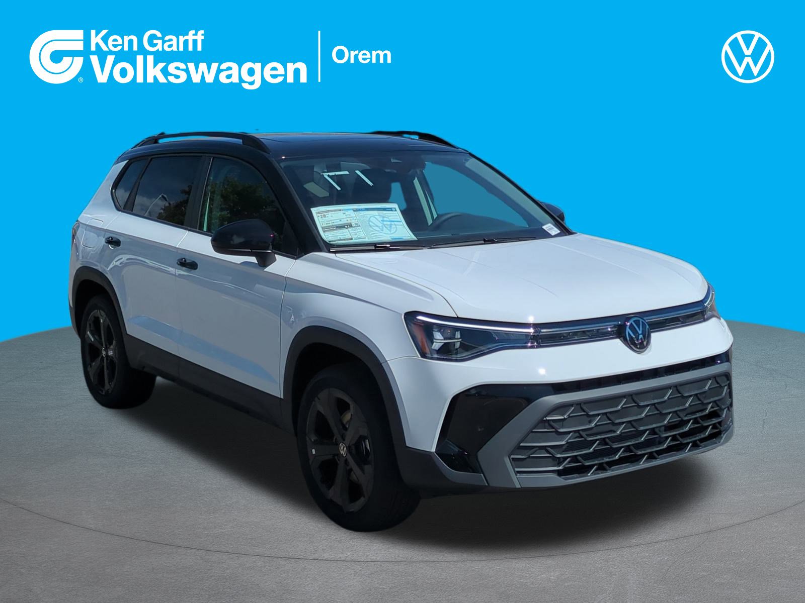 2025 Volkswagen Taos SE Black's photo