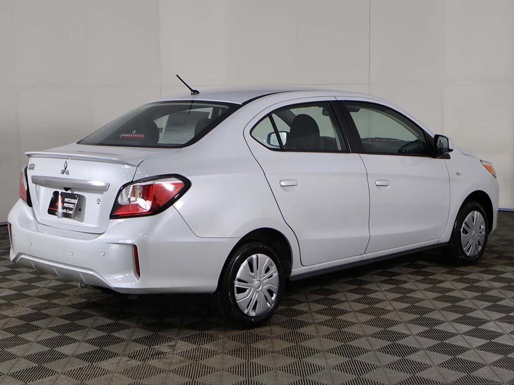 2024 Mitsubishi Mirage G4 ES photo 7