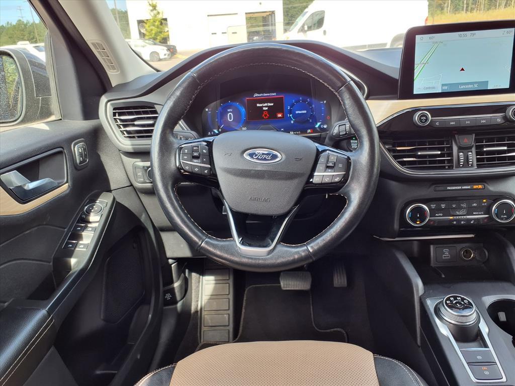 2022 Ford Escape Titanium photo 27