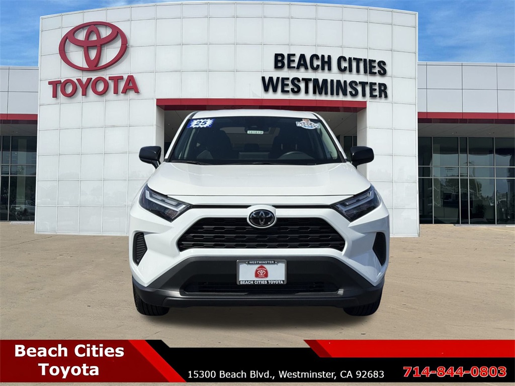 2025 Toyota RAV4 LE photo 3
