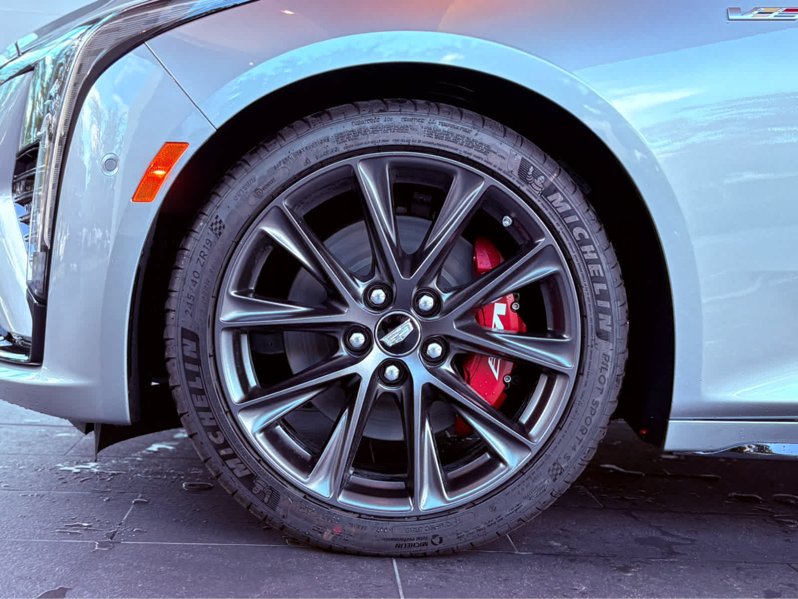 2026 Cadillac CT5 V photo 8