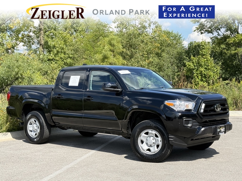 2021 Toyota Tacoma SR's photo