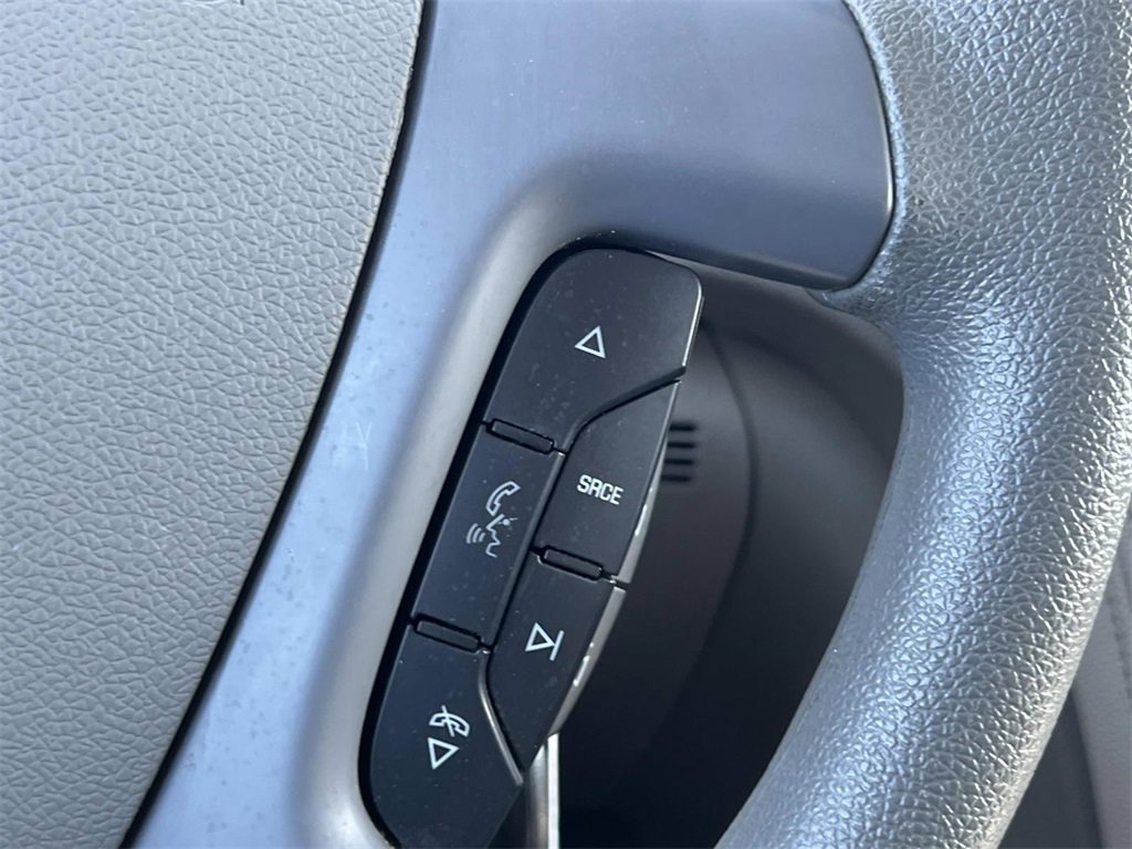 2017 Chevrolet Traverse LS photo 20