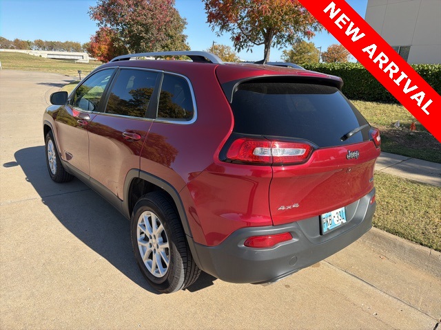2016 Jeep Cherokee Latitude photo 4