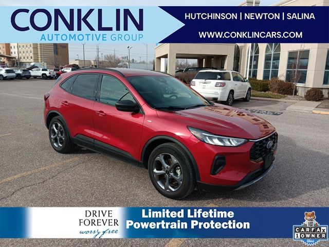 2025 Ford Escape ST-Line's photo