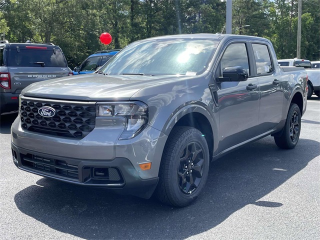 2025 Ford Maverick XLT photo 2