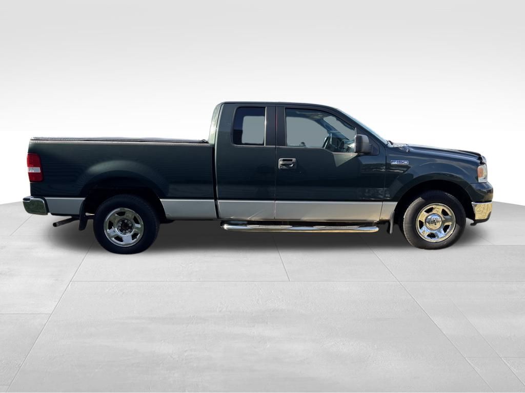 2005 Ford F-150 XLT photo 4