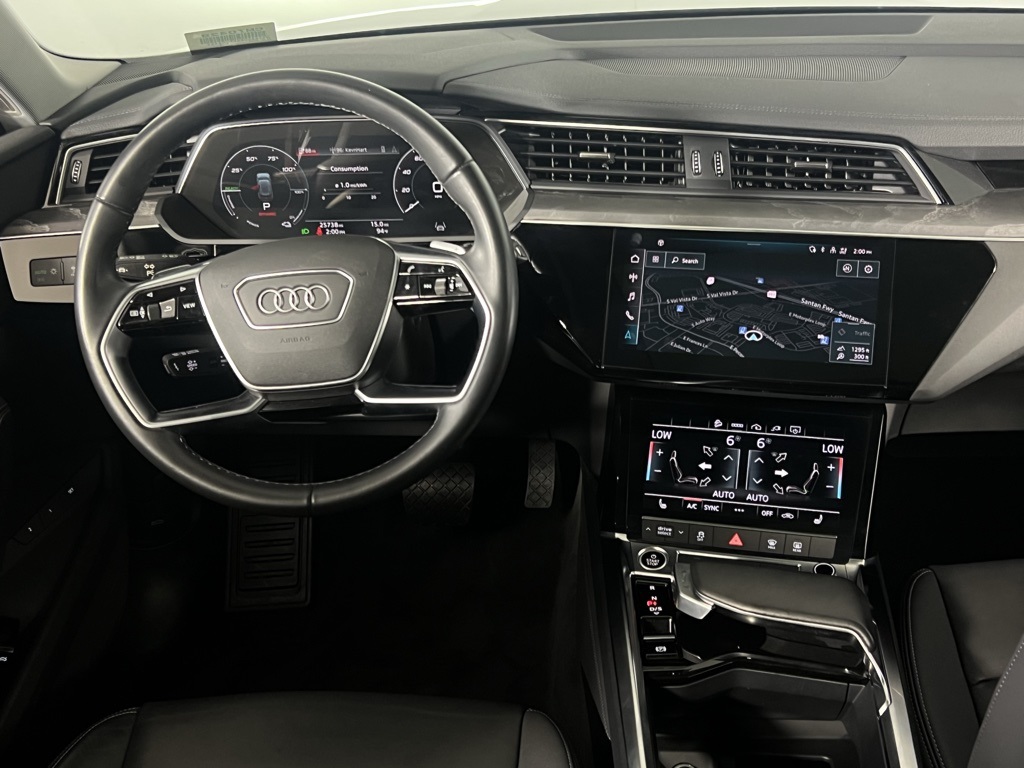 2023 Audi e-tron Premium photo 7