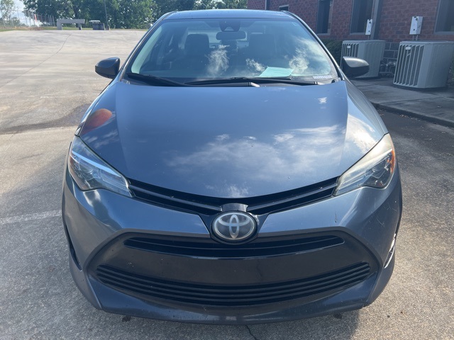 Used 2018 Toyota Corolla LE with VIN 2T1BURHE2JC011848 for sale in Clanton, AL