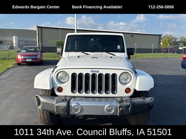 2013 Jeep Wrangler Unlimited Sahara photo 3