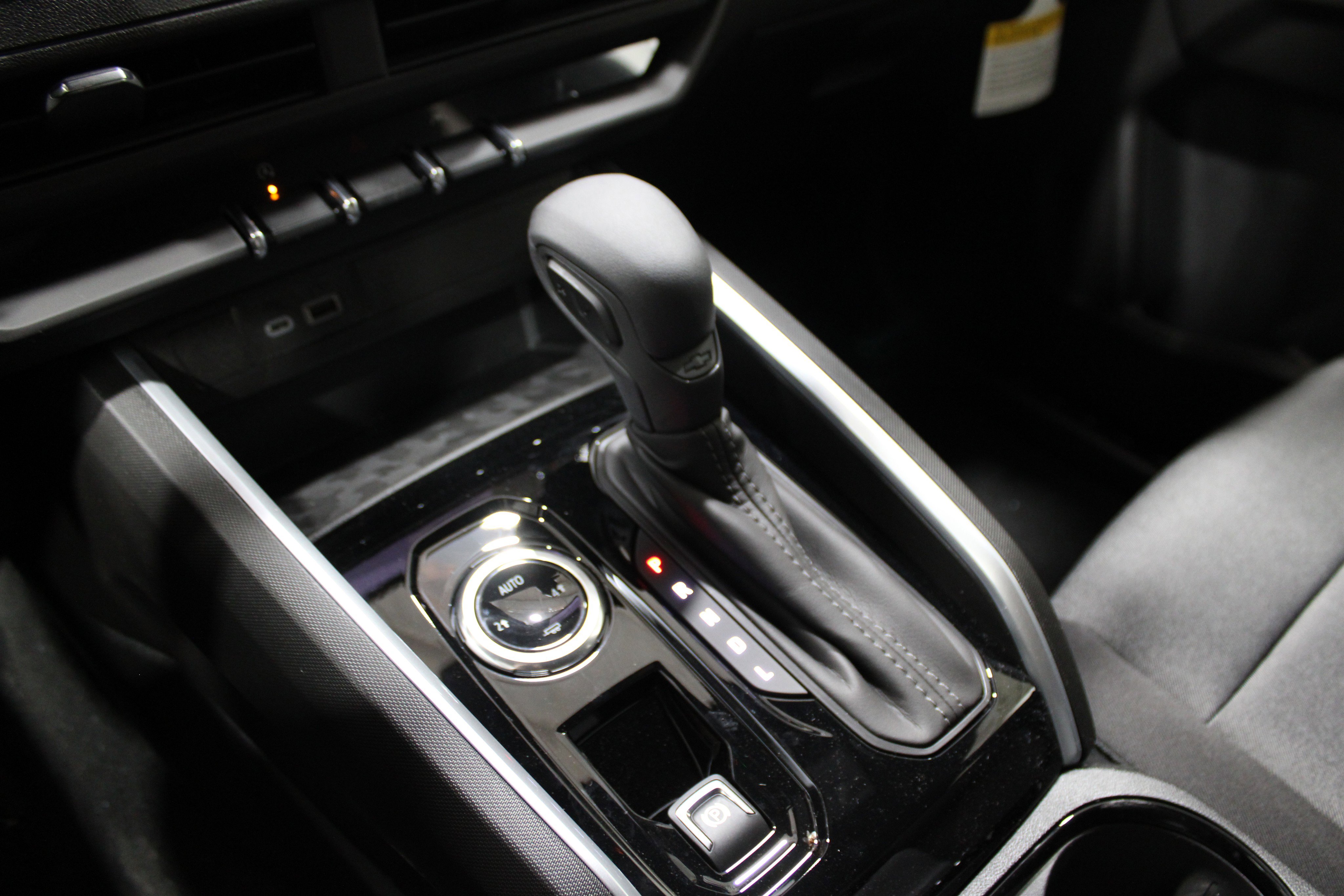 2026 Chevrolet Colorado Work Truck photo 8