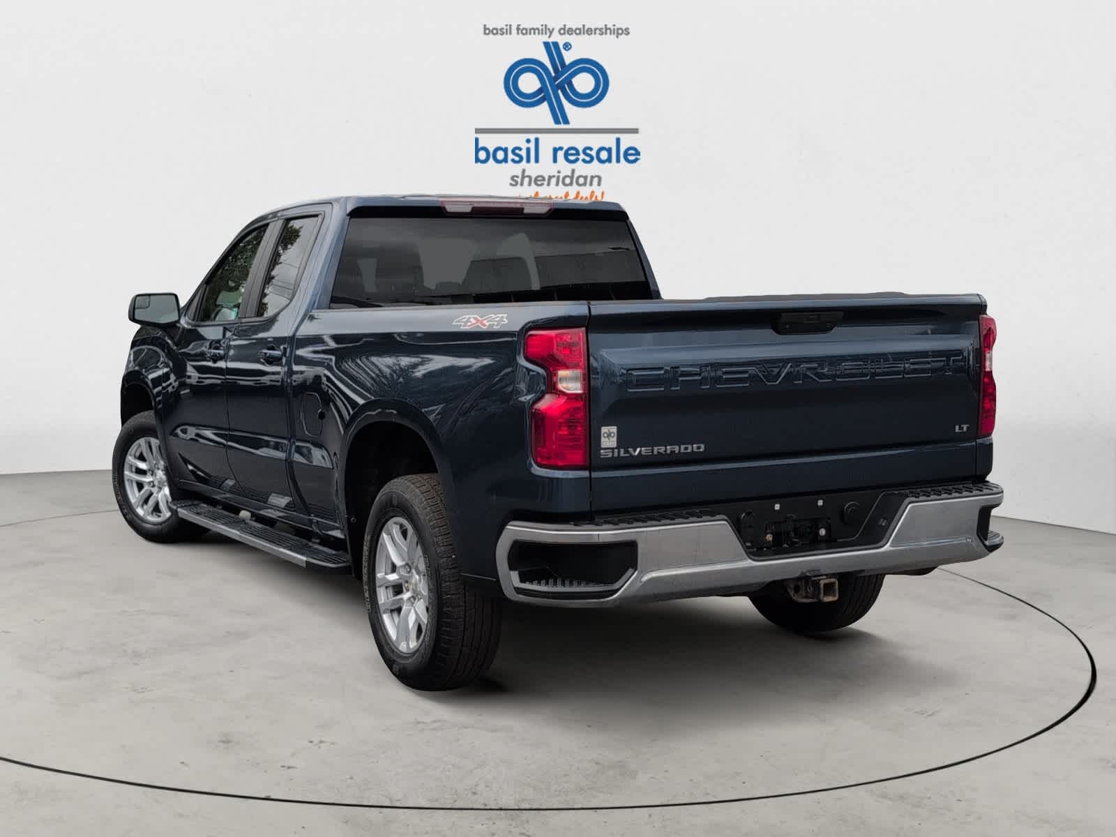 2019 Chevrolet Silverado 1500 LT photo 4